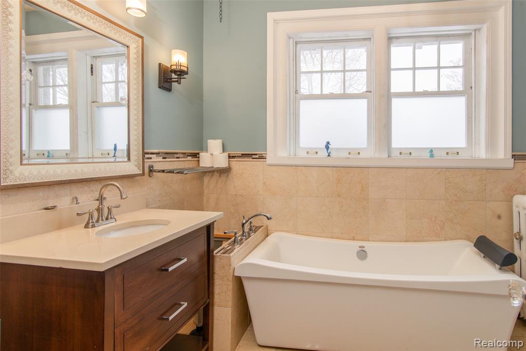 22 Edison Street, Detroit, MI 48202 — Photo 23
