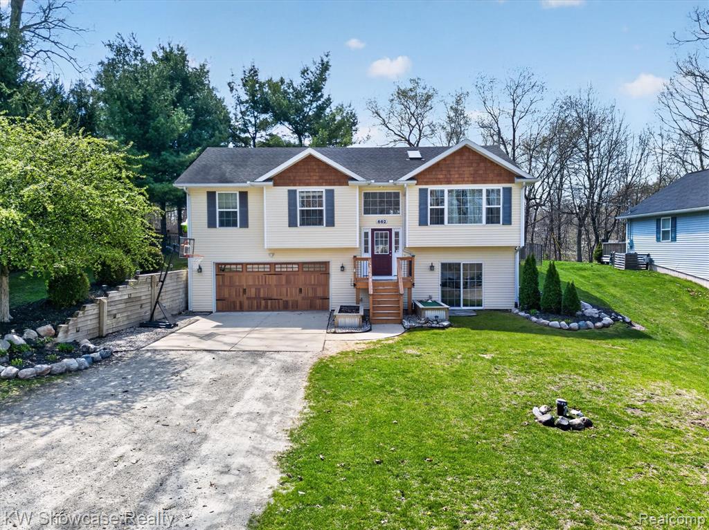 662 Tierney Avenue, Highland, MI 48356 — Photo 48
