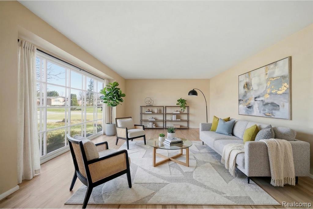 31018 Pickwick Lane, Beverly Hills, MI 48025 — Photo 23