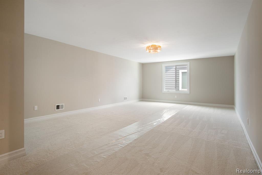 54630 Brenda Drive, Macomb, MI 48042 — Photo 37