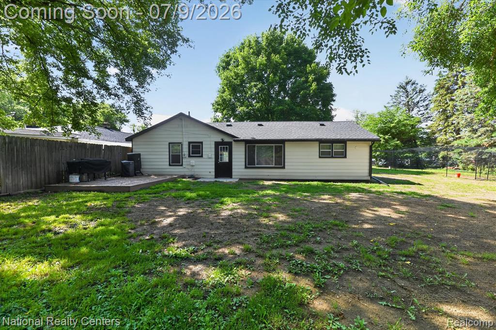 4714 Monterey Avenue, Clarkston, MI 48348 — Photo 25