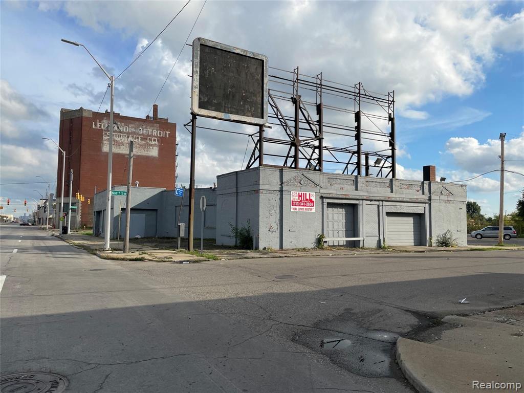 11019 W Grand River Avenue - Photo 3