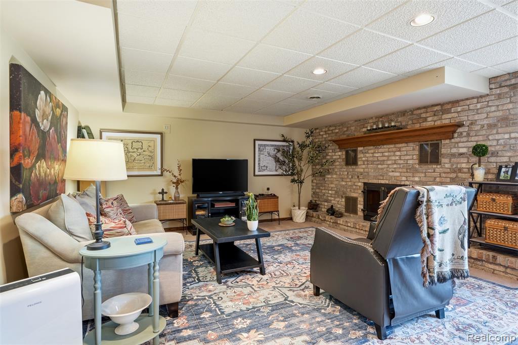7400 Dutch Road, Goodrich Vlg, MI — Photo 33