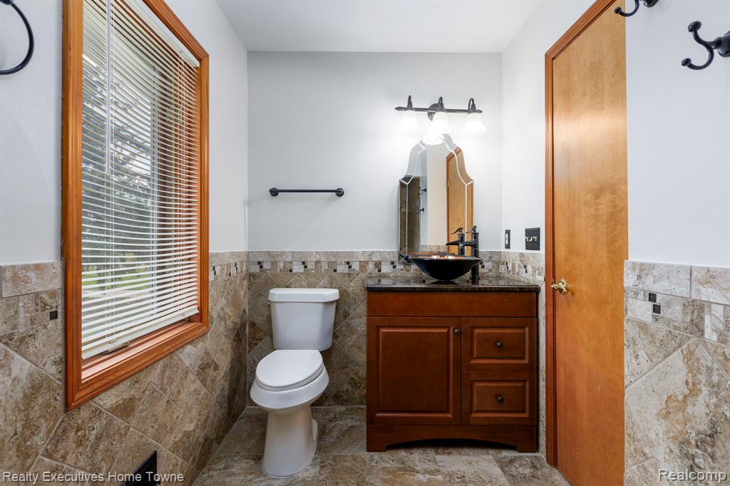 1041 Mackie Road, Almont, MI 48003 — Photo 47