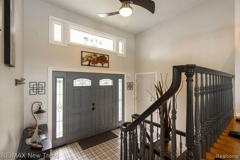 6768 HATCHERY Road, Waterford, MI 48327 — Photo 12