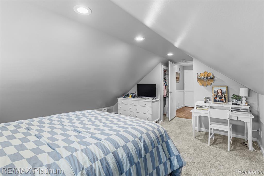 315 S West Street, Fenton, MI 48430 — Photo 34