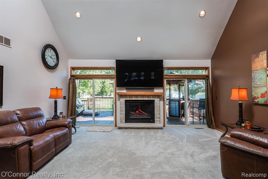 765 Lomasney Lane, Marysville, MI 48040 — Photo 11