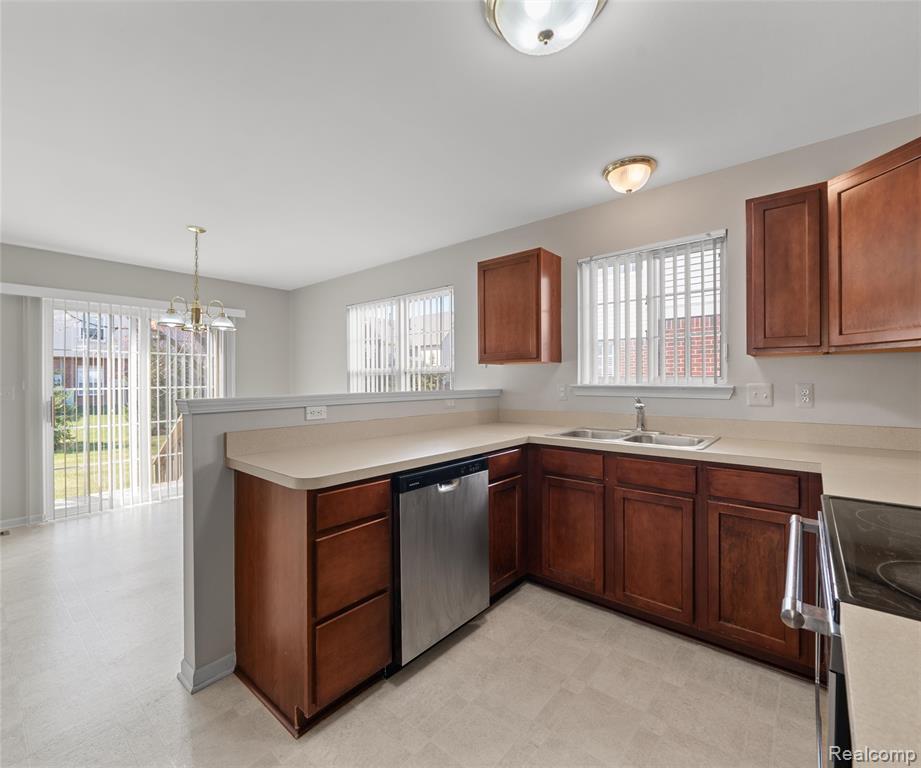 4090 Brighton Lane, 91, Canton, MI 48188 — Photo 23