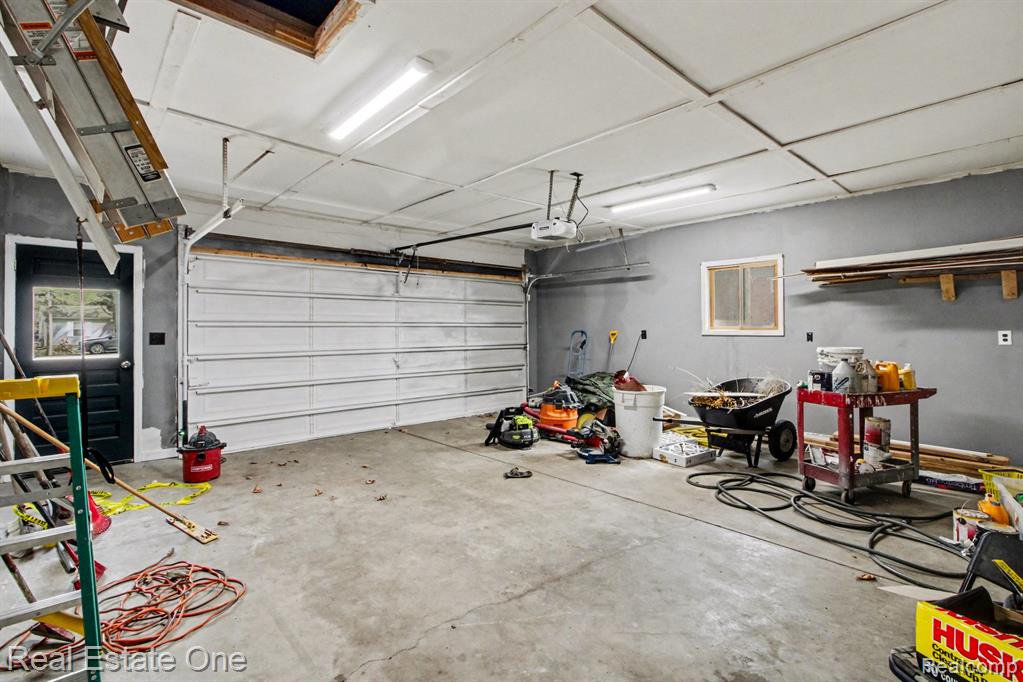 4937 Oak Park Drive, Clarkston, MI — Photo 22