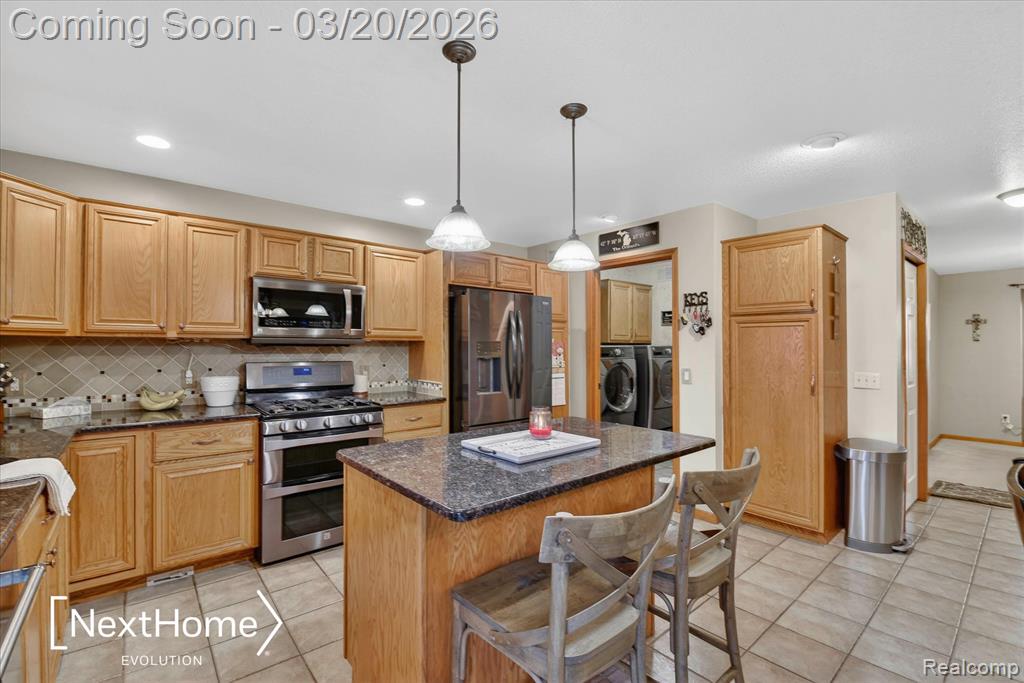 27078 Brookview Court, Flat Rock, MI 48134 — Photo 22