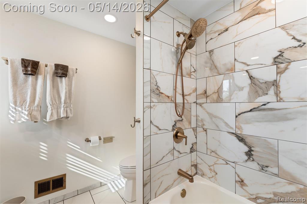 7225 Camelia Court, Canton, MI 48187 — Photo 35