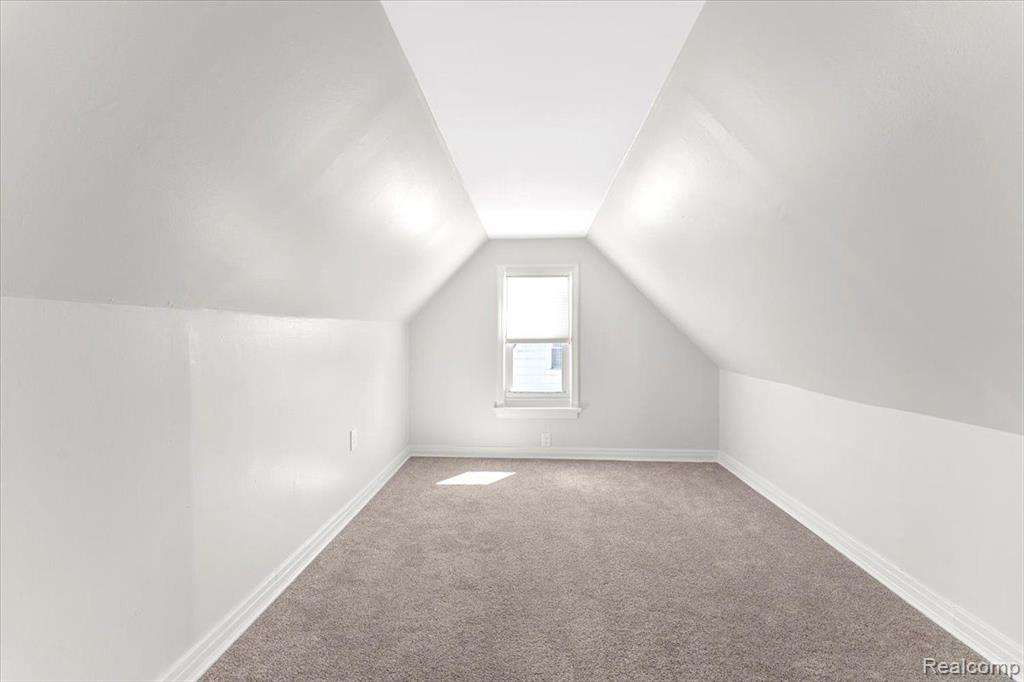 725 ORANGE Street, Wyandotte, MI 48192 — Photo 13