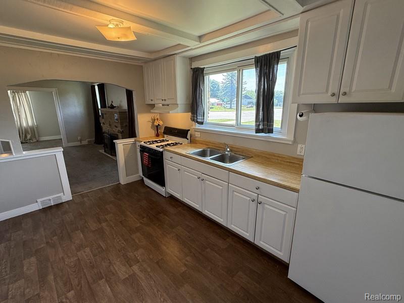 5015 SASHABAW Road, Clarkston, MI — Photo 6