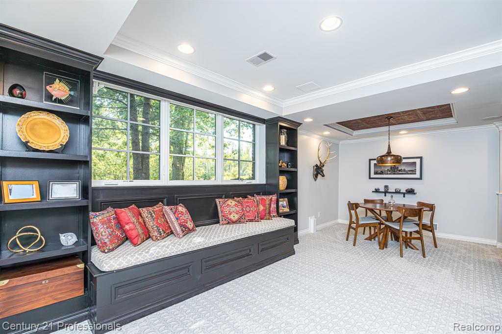 8242 Pine Hollow Court, Grand Blanc, MI 48439 — Photo 49