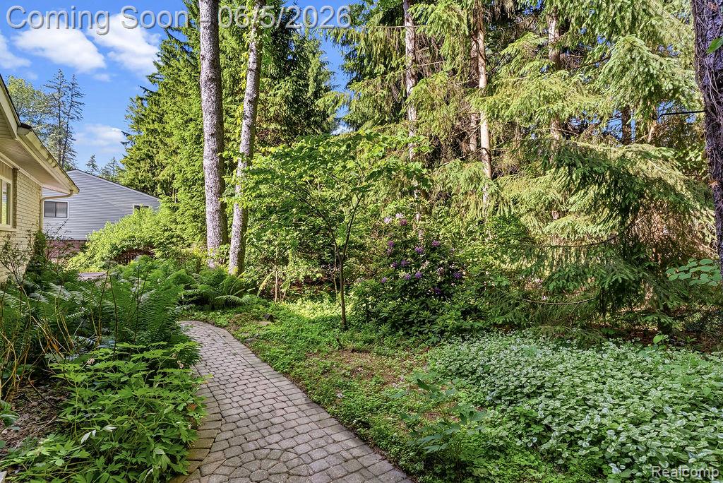 7955 Caberfae Trail, Clawson, MI 48348 — Photo 5