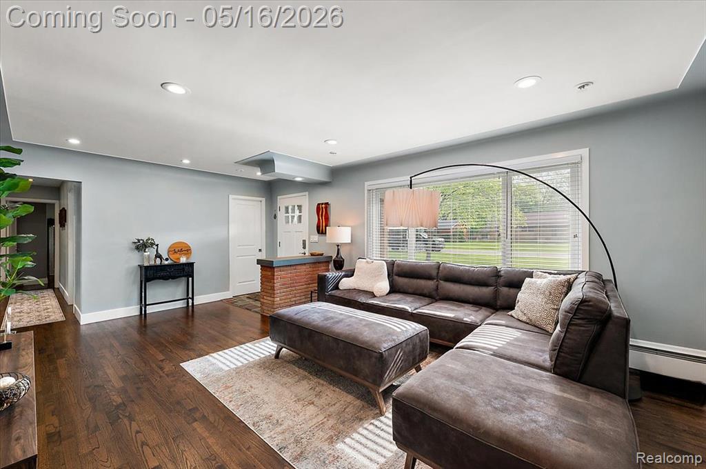 45503 Klingkammer Street, Utica, MI 48317 — Photo 13