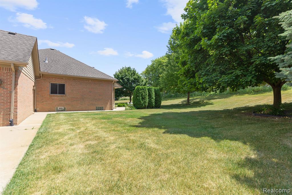 71064 BURLISON Lane, Bruce, MI 48065 — Photo 37