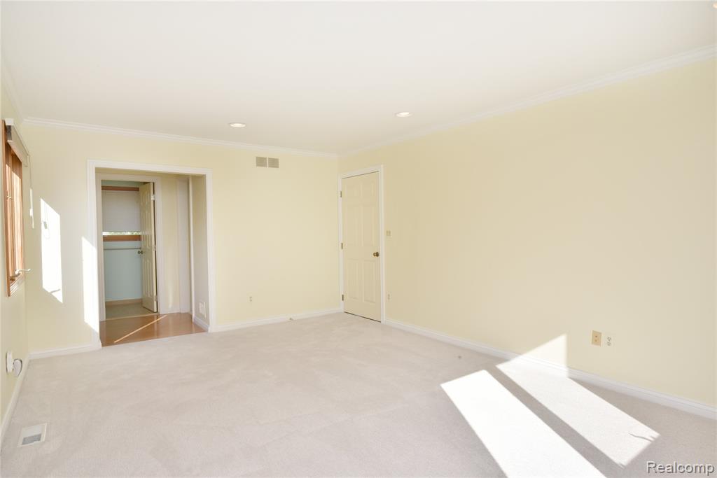 4451 Cypress Drive, Troy, MI 48085 — Photo 23