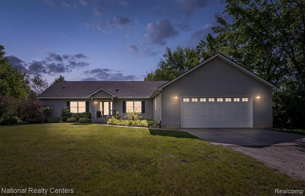 15379 Bird Road, Linden, MI 48451 — Photo 38