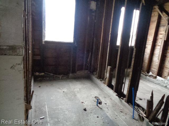 8034 GEORGIA Street, Detroit, MI 48213 — Photo 17