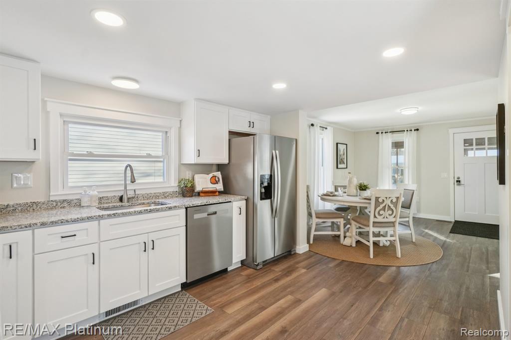 635 E Unadilla Street E, Pinckney, MI 48169 — Photo 11
