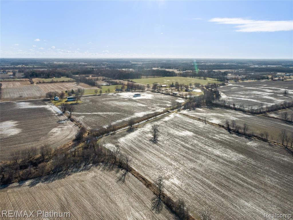 1136 S Nichols Road, Swartz Creek, MI 48473 — Photo 10