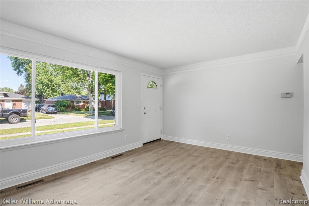 9883 William Street, Taylor, MI 48180 — Photo 7