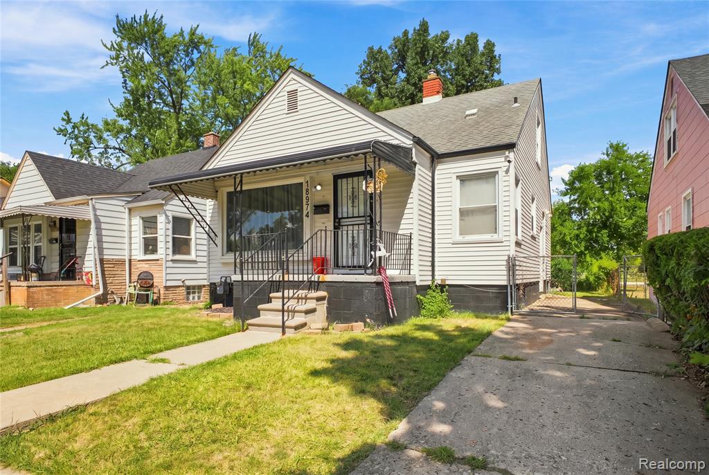 18974 Dale Street - Photo 3