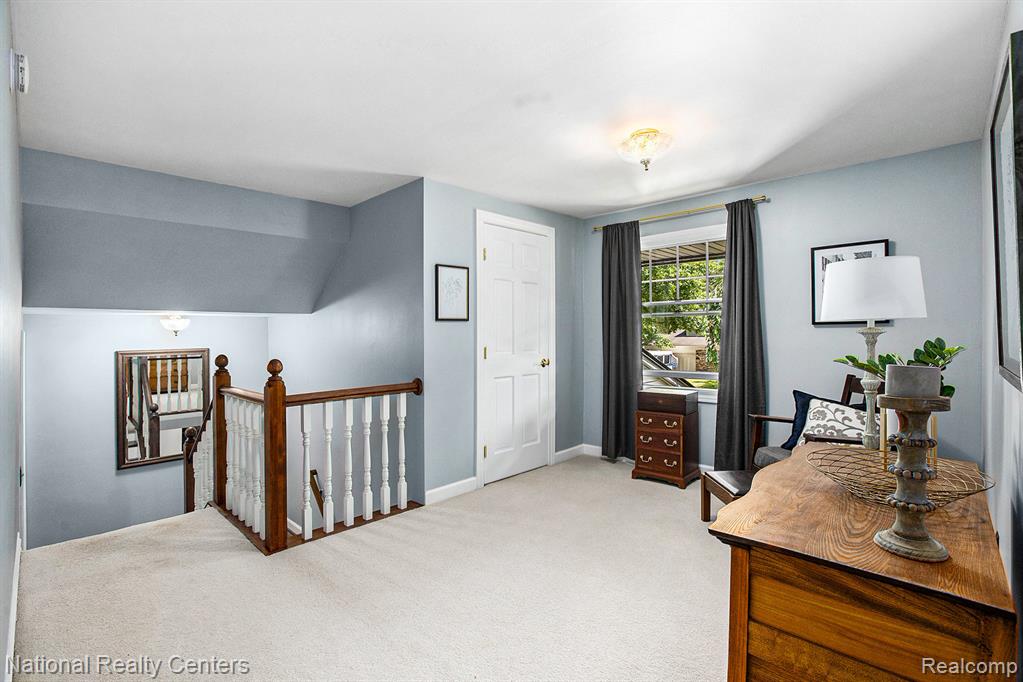 8979 Woodberry Road Road, Plymouth, MI 48170 — Photo 15