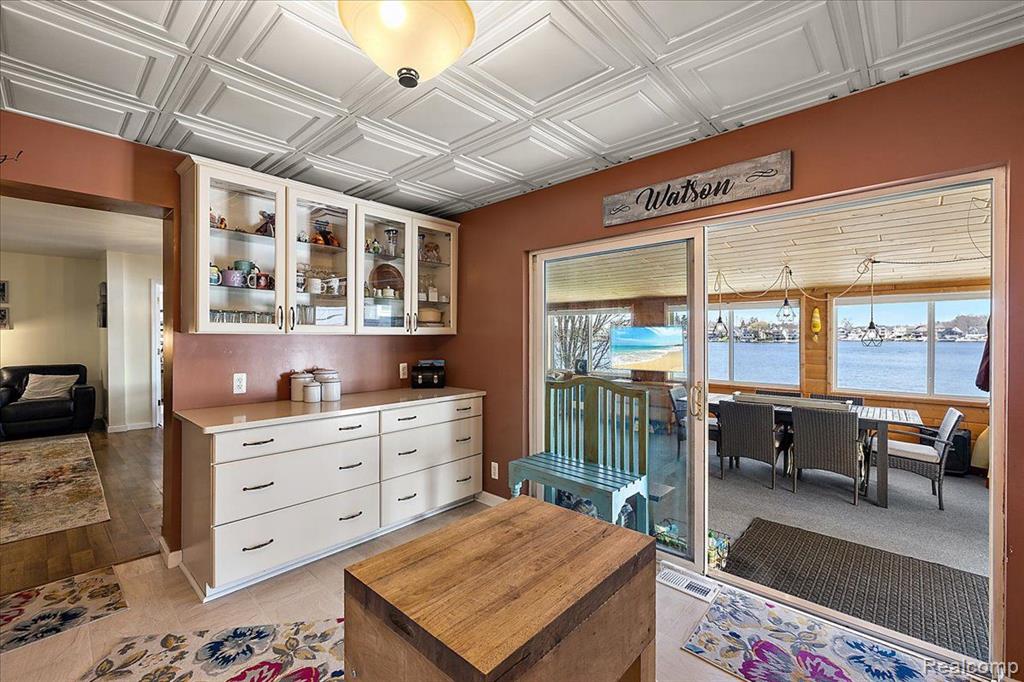 16 S NORTH SHORE Drive, Lake Orion, MI 48362 — Photo 27