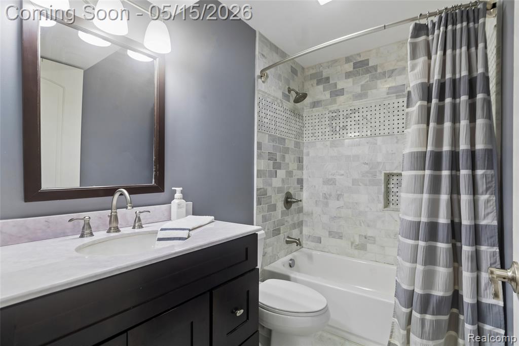3891 Westlyn Road, Lake Orion, MI — Photo 16