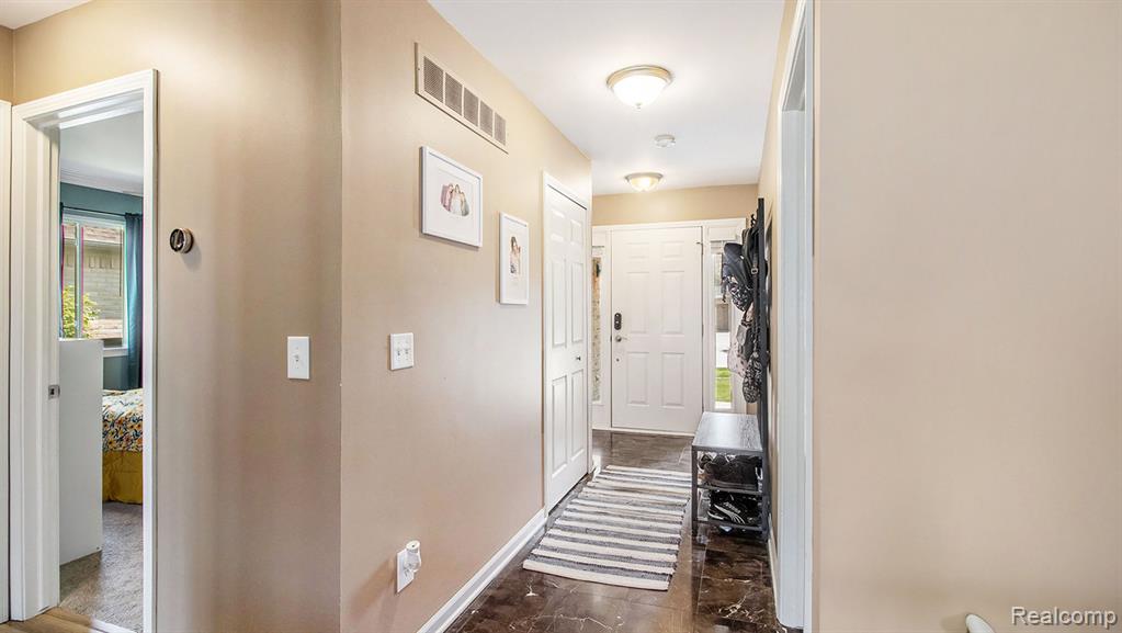 24272 Charles Drive, Brownstown, MI 48183 — Photo 2