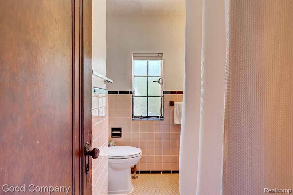 637 S CONNECTICUT Unit 5, Royal Oak, MI 48067 — Photo 12