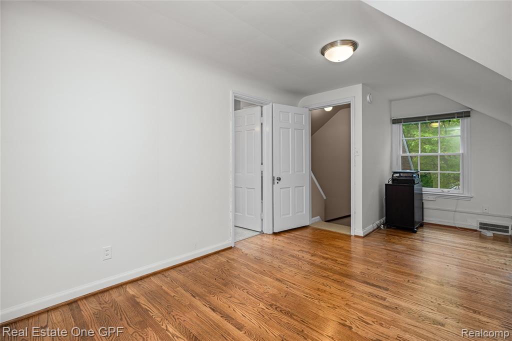 16904 Saint Paul Street, Grosse Pointe, MI 48230 — Photo 31