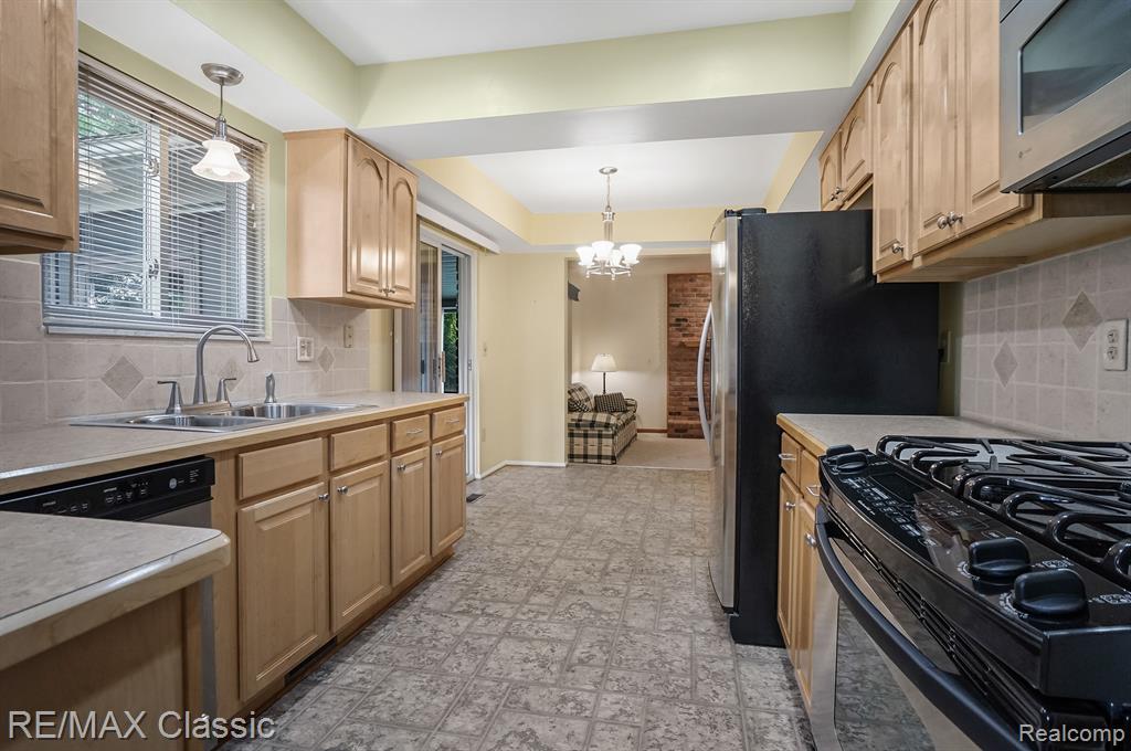 1227 E FRANCISCAN, Canton, MI 48187 — Photo 26