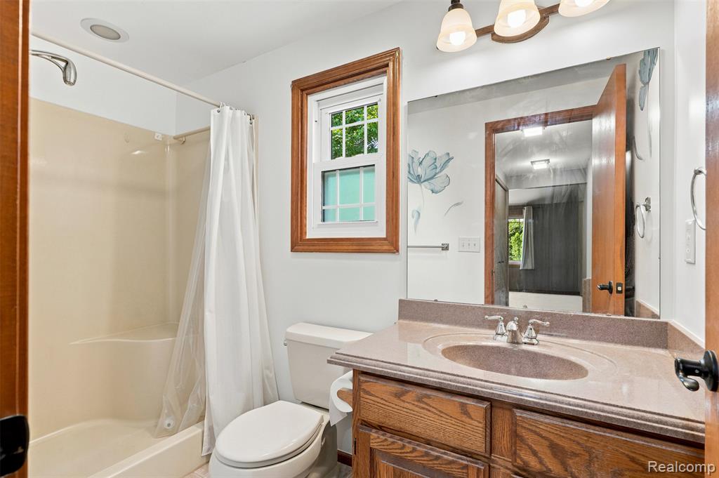 10780 Oxbow Lakeshore Drive, White Lake, MI — Photo 21
