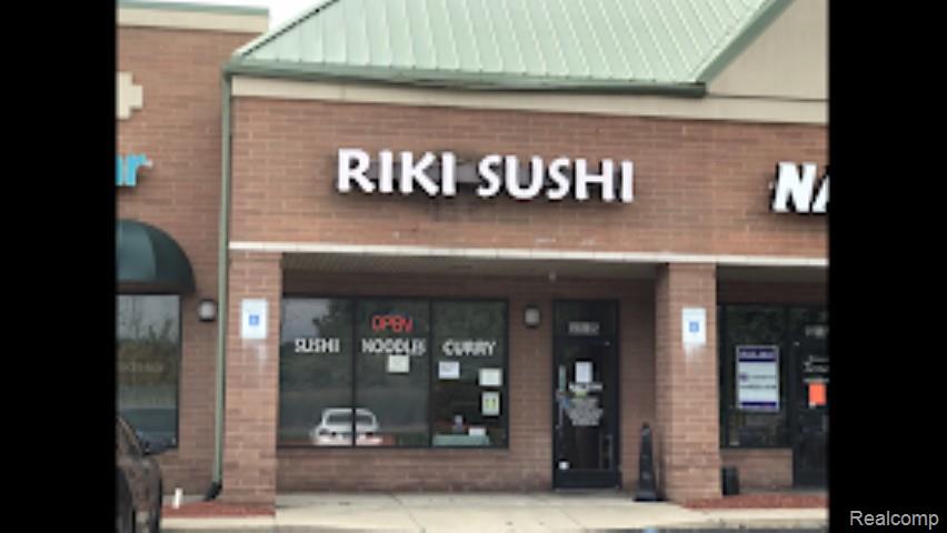 42165 W W. 14 Mile Road, Novi, MI — front exterior