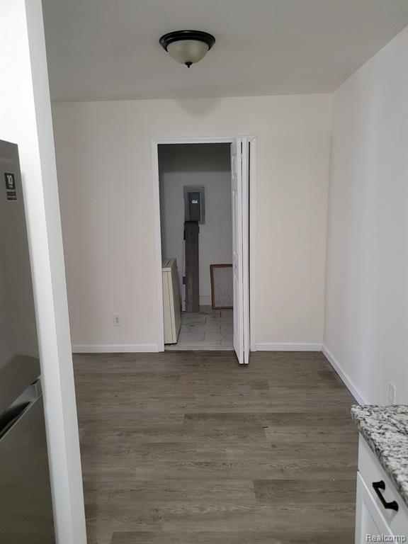 7414 MANOR Circle, Westland, MI — Photo 14