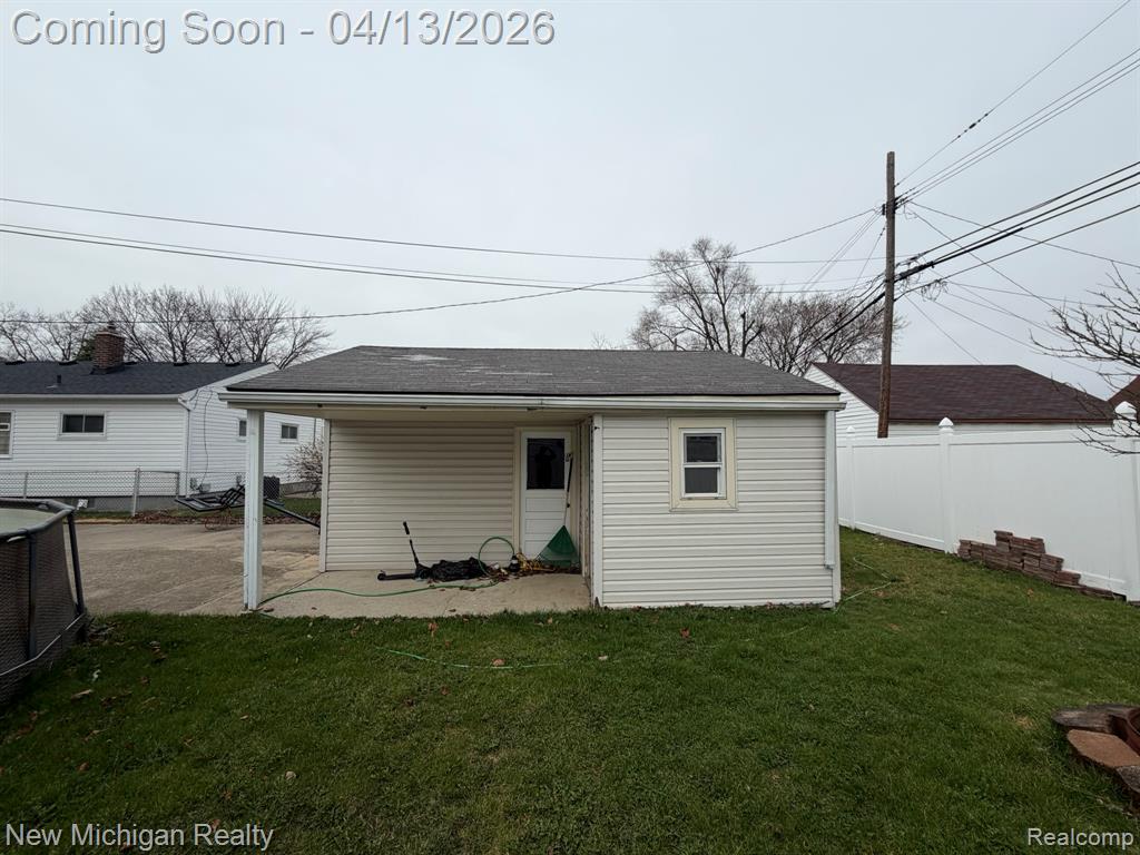 6671 Mayfair Street, Taylor, MI 48180 — Photo 12