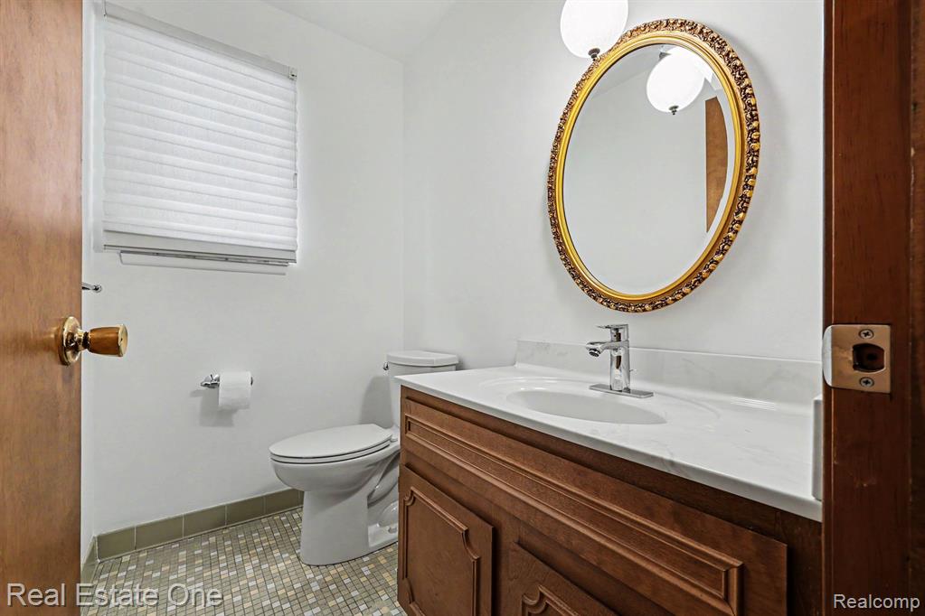 3888 Boulder Drive, Troy, MI 48084 — Photo 29