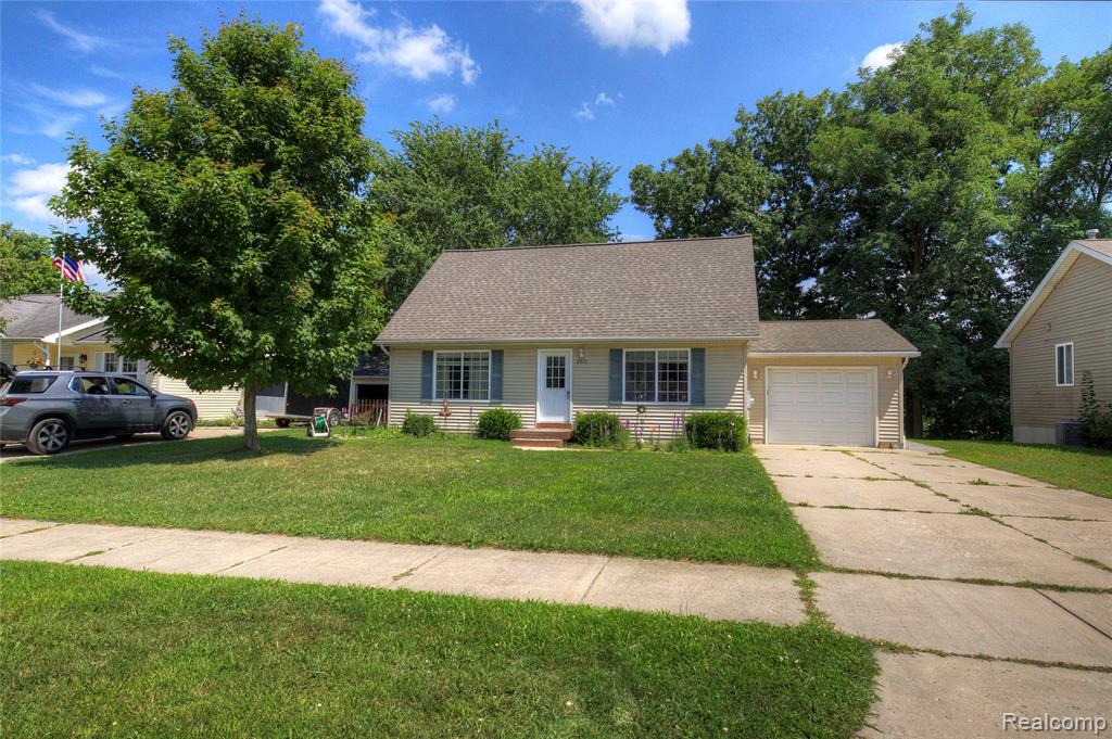 8972 Ash Drive, Whitmore Lake, MI 48189 — Photo 2