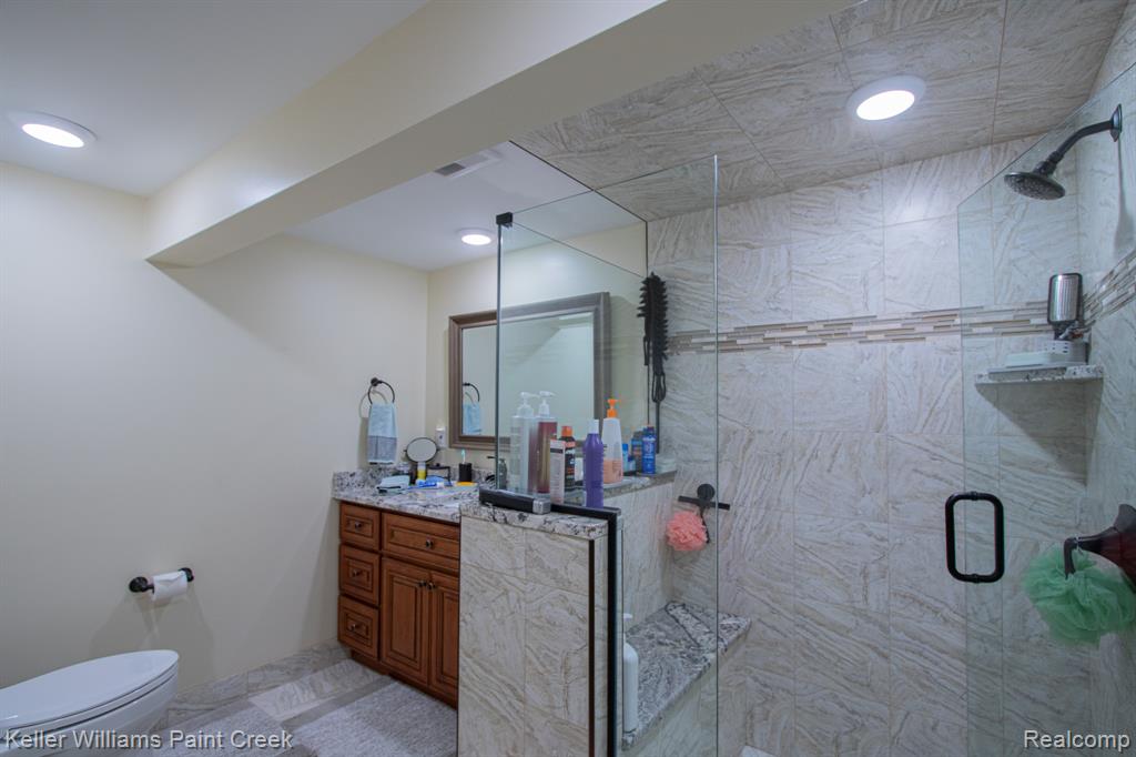 4831 Homestead Drive, Sterling Heights, MI 48314 — Photo 45