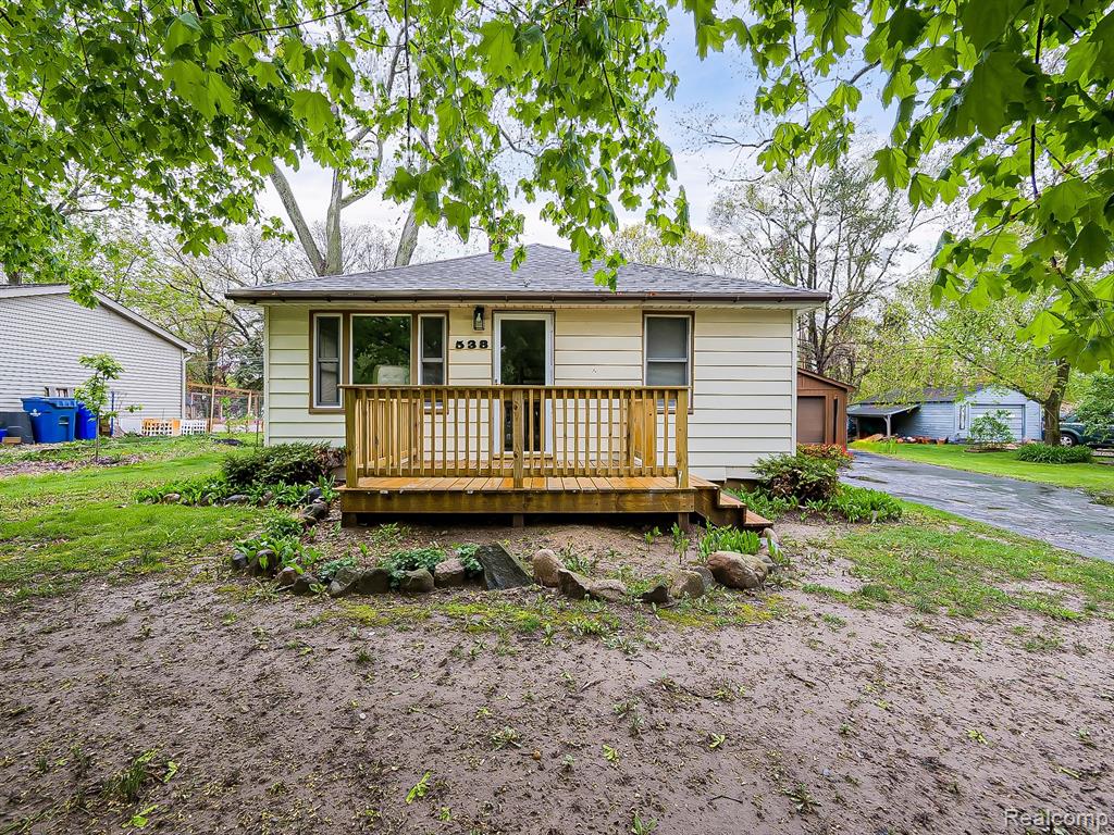 538 UNION LAKE Road, White Lake, MI — Photo 24