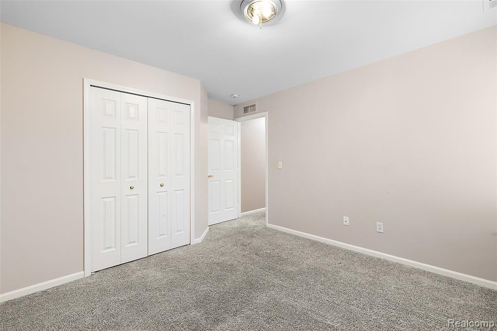 45765 Cagney Drive, Macomb, MI 48044 — Photo 28