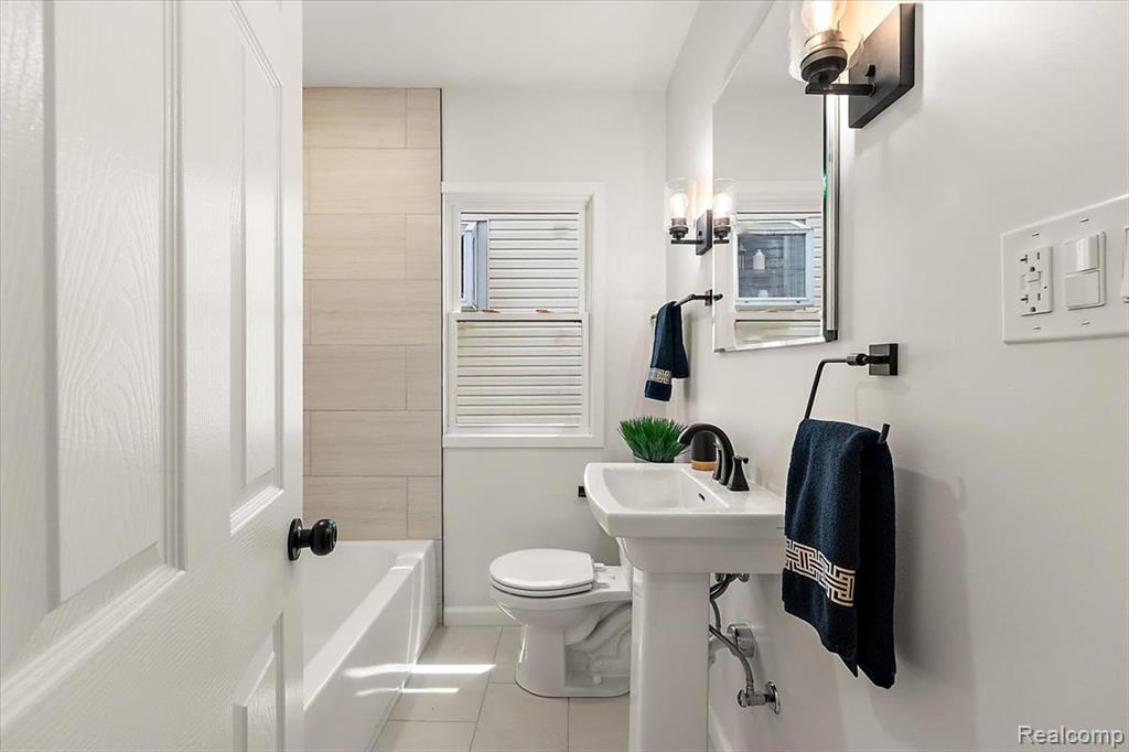 603 S Vermont Avenue, Royal Oak, MI 48067 — Photo 24