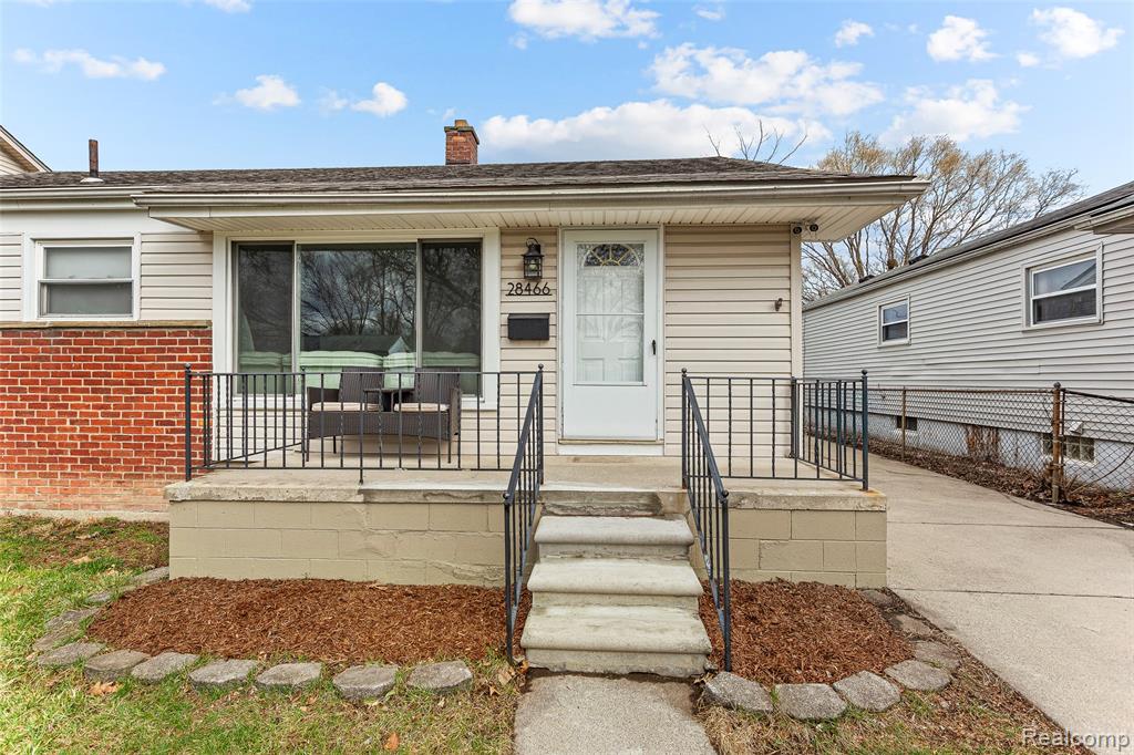 28466 Balmoral Street, Garden City, MI — Photo 3
