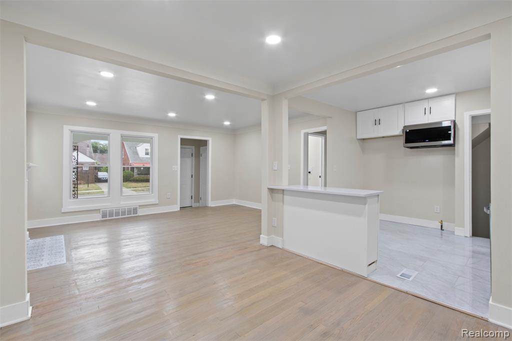 18614 Griggs Street - Photo 5