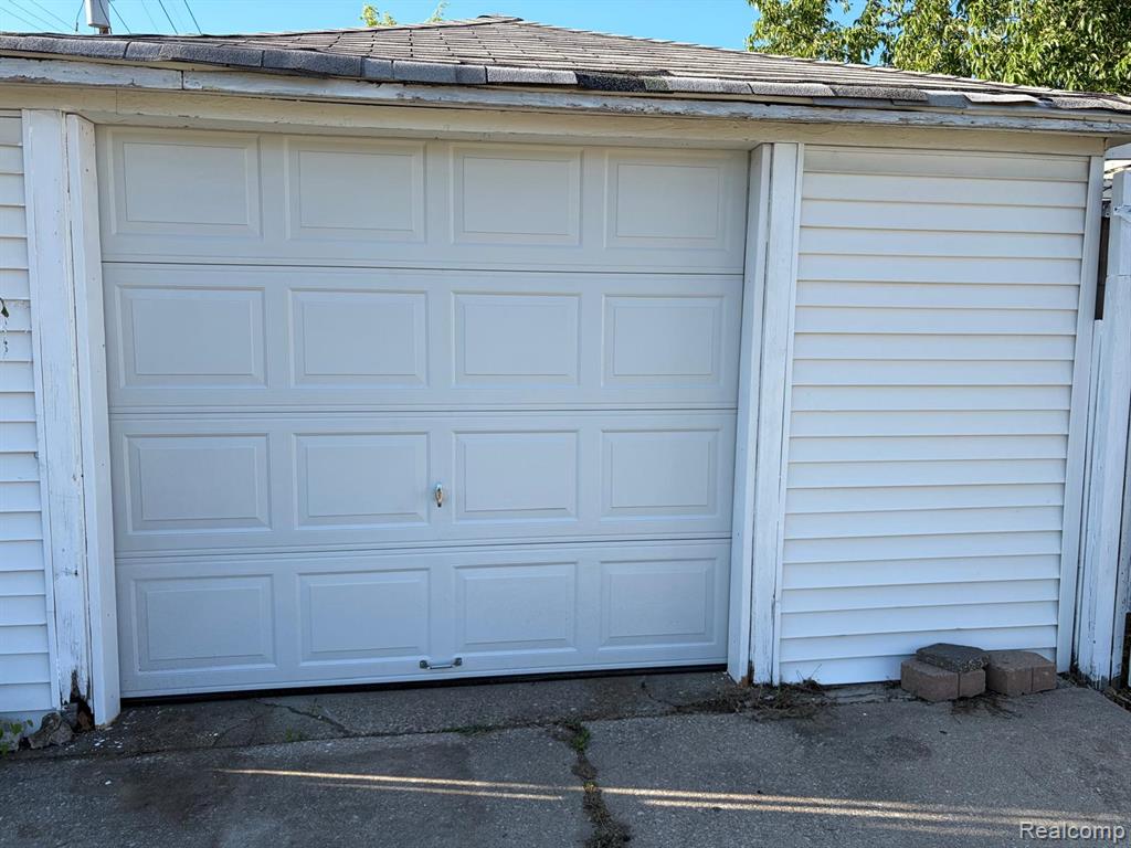 5901 N Vernon Street, Dearborn Heights, MI 48127 — Photo 11