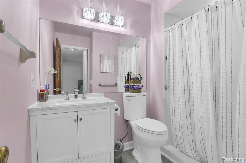 860 Woodridge Hills Drive, 95, Brighton, MI 48116 — Photo 15