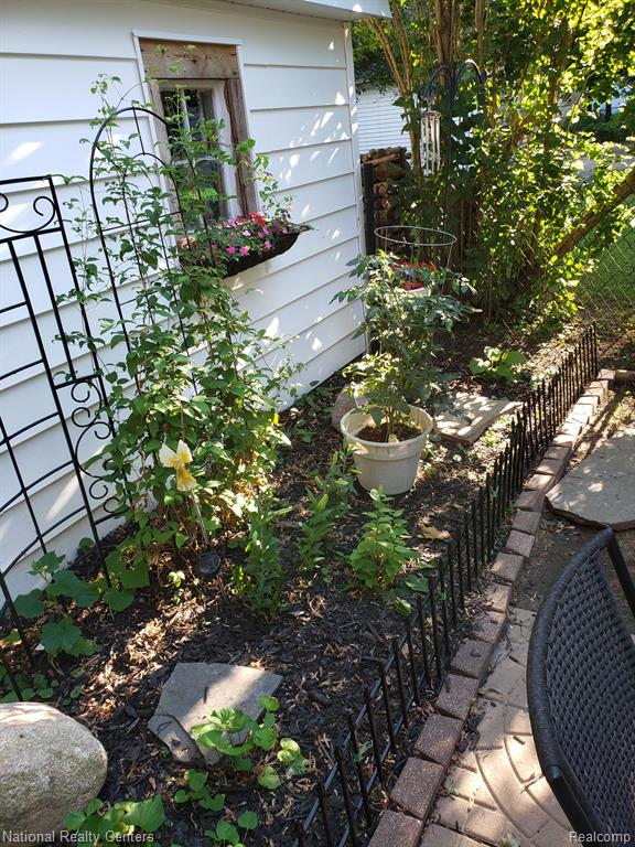 4955 WEBER Street, MI — Photo 40